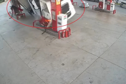 Kömür yüklü TIR, akaryakıt istasyonuna girdi: 1 ölü, 2 yaralı (2)
