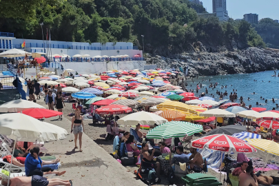 180 metrelik Kapuz Plajı hafta sonu dolup taştı