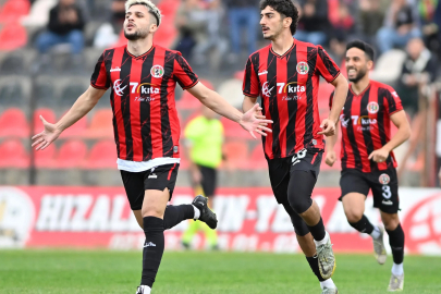 Karşıyaka'da Veysel Karani el yaktı