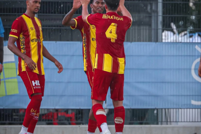  Göztepe 3'te 3 yaptı