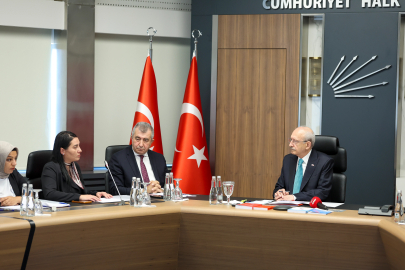 Kılıçdaroğlu, Uluslararası İnsan ve Çocuk Hakları Derneği yöneticileri ile görüştü