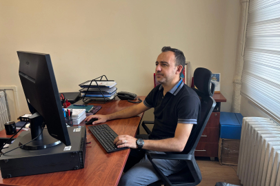 Tren raylarından sahneye uzanan yolculuk