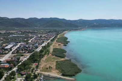Doç. Dr. Dindar: İznik Gölü’ndeki alg patlaması, gölde kirlilik olduğunun göstergesidir