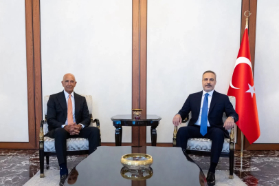 Bakan Fidan, ABD Büyükelçisi Barrack'ı kabul etti