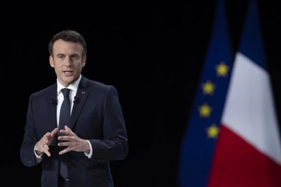 Macron: Benzeri görülmemiş bir yangınla karşı karşıyayız
