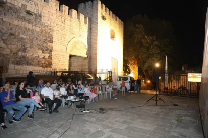 Osmangazi’de tarihi surların gölgesinde sinema keyfi