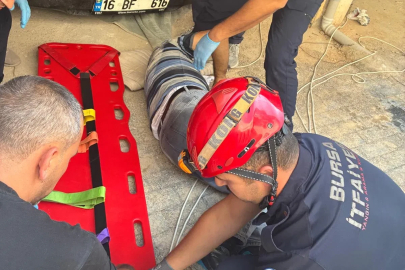 Krikonun kaymasıyla 1,5 tonluk otomobilin altında kalıp, ağır yaralandı