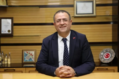 Derince Belediye Başkanı Gökçe, CHP’den istifa edip Yeni Parti’ye katıldı