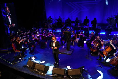 Fettah Can konserinde, Bursaspor Marşı sürprizi 
