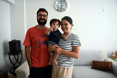 Almanya'ya gen tedavisi gören SMA'lı Teoman bebek döndü