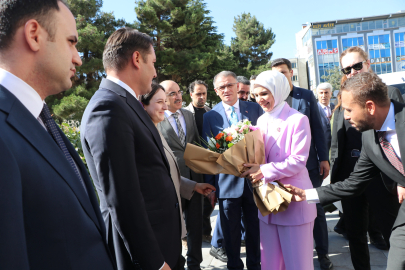 Bakan Göktaş: Sorumluluğumuz, huzurun, sosyal dayanışmayla daha da güçlenmesini sağlamaktır (2) 