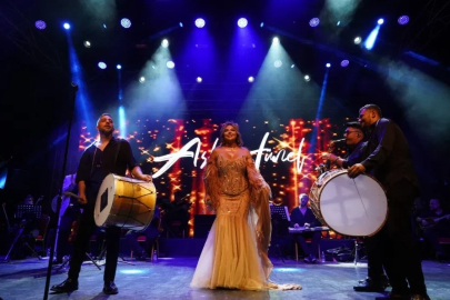 Aslı Hünel, Uluslararası Bursa Festivali’nde sahne aldı
