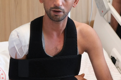 Omzundaki kıkırdak ve kemik dokusu hasarı, dizinden alınan doku ile onarıldı