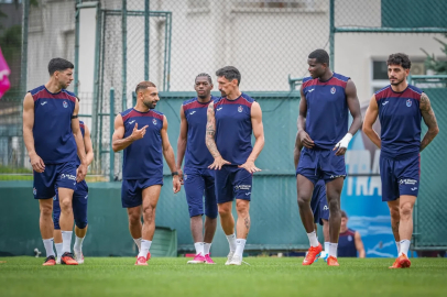 Trabzonspor, Kasımpaşa maçı hazırlıklarını tamamlayarak İstanbul’a gitti