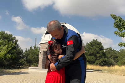 Böbrek hastası Zehra’nın Alper Gezeravcı ile tanışma hayali de gerçek oldu 