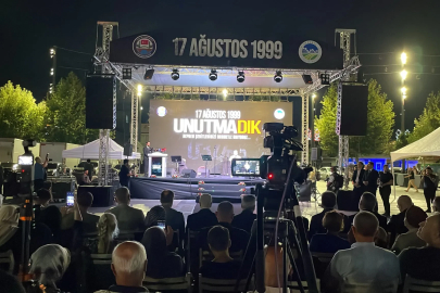 Sakarya’da Marmara Depremi’nde hayatını kaybedenler anıldı