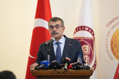 Bakan Tekin: Milli birlik, beraberlik, vatanseverlik bizim için çok önemli