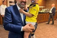 Çorum FK Başkanı Balçık, minik taraftar Göktuğ ile Fenerbahçe-Lyon maçında buluştu