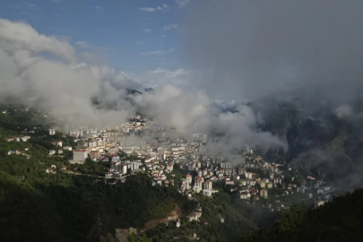 Artvin'de sis bulutu görsel şölen oluşturdu