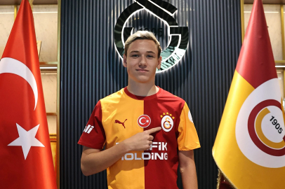 Galatasaray, Aleksei Batrakov’un maliyetini açıkladı / Fotoğraf eklendi