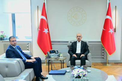 Bakan Uraloğlu, ASELSAN Genel Müdürü Akyol'u kabul etti