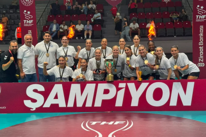 THF Cumhurbaşkanlığı Kupası kadınlar şampiyonu Armada Praxis Yalıkavak oldu