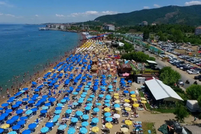 40 bin nüfuslu Çınarcık, yaz sezonunda 400 bin kişiyi ağırlıyor
