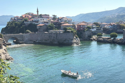 6 bin 600 nüfuslu Amasra'ya 8 ayda 1 milyon turist geldi