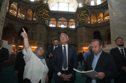 Bakan Ersoy, Ayasofya'daki restorasyon çalışmalarını inceledi