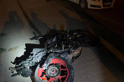 Motosikletiyle kaza yapıp, arkadan gelen otomobil çarpan Talha, hayatını kaybetti