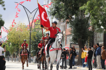 Van'da Zafer Bayramı coşkusu