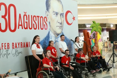 Osmangazi’de 30 Ağustos Zaferi türkülerle kutlandı