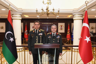 Genelkurmay Başkanı Orgeneral Bayraktaroğlu, Libyalı mevkidaşı Al-Namroush ile bir araya geldi