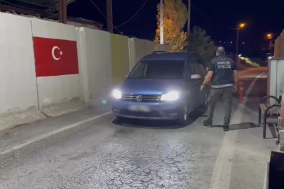 Araç stepnesinde 6,5 kilo uyuşturucu ele geçirildi; 2 tutuklama