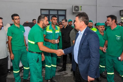 Osmangazi Belediye Başkanı, temizlik personeliyle kahvaltıda bir araya geldi