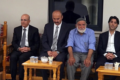 Bakan Şimşek, yeğeninin taziyesine katıldı