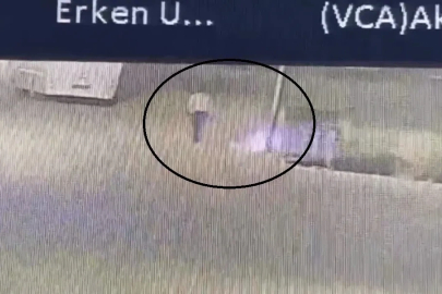 Yangın çıkarıp söndürülmesini izledi; taksiyle kaçtı