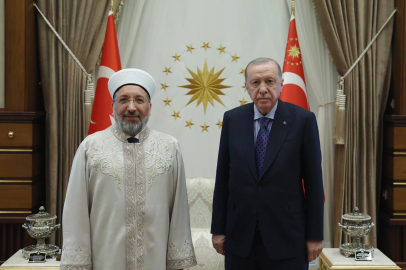 Cumhurbaşkanı Erdoğan, Diyanet İşleri Başkanı Arpaguş'u kabul etti