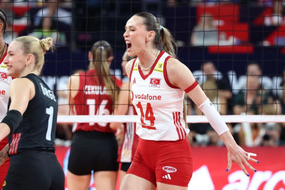 A Milli Kadın Voleybol Takımı, Avrupa Şampiyonası'nda yarı finale yükseldi