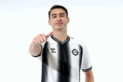 Altay'dan üç imza daha