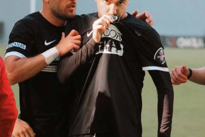 Altay evinde Denizli ile oynuyor