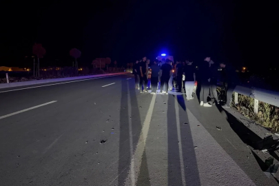 Çevre yolunda yarışırken çarpışan motosikletlerin sürücüleri yaralandı