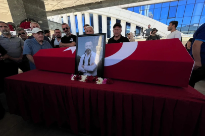 Oyuncu Serhat Kılıç, Ankara'da son yolculuğuna uğurlandı