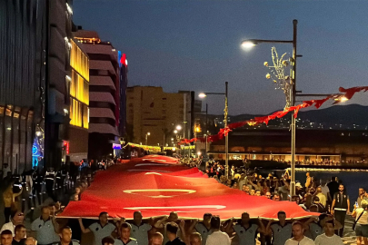 İzmir'de 9 Eylül kutlamaları 'Zafer Yürüyüşü' ile başladı (4)
