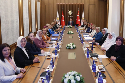 Cumhurbaşkanı Erdoğan, kadın belediye başkanlarını kabul etti