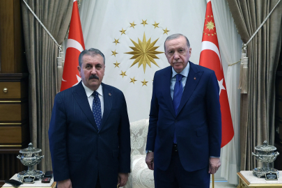 Cumhurbaşkanı Erdoğan, BBP Genel Başkanı Destici'yi kabul etti