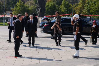 Cevdet Yılmaz: Sosyal medya aslında bizleri yalnızlaştıran, toplumdan koparan bir medya