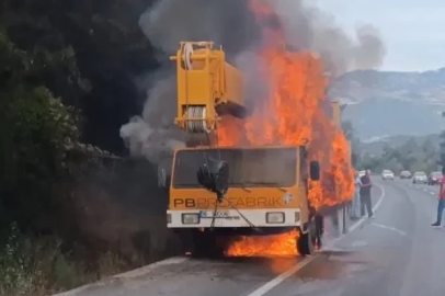 İş makinesi alev alev yandı