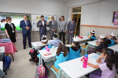 Yenişehir Belediye Başkanı, ilkokulunu ziyaret etti