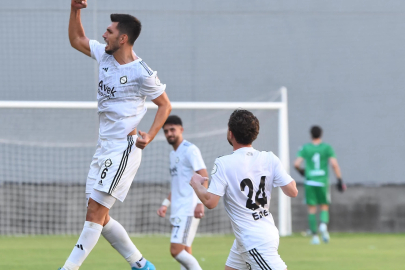 Altay'da Ceyhun Gülselam futbolu bıraktı